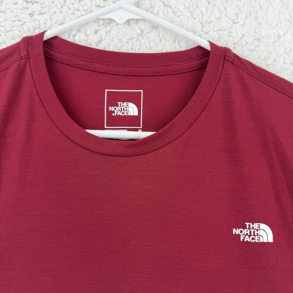 The North Face Shirt Mens Medium Red Short‎ Sleeve FlashDry-XD Athletic Top